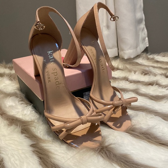 🆕Kate spade sandals ❤️❤️ - Picture 4 of 9